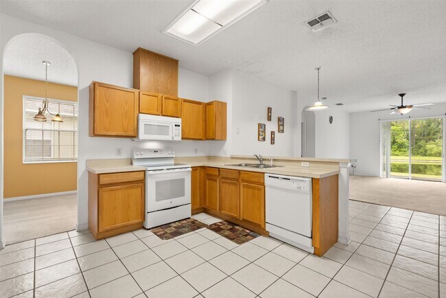 Foto del edificio - 9406 Candice Ct