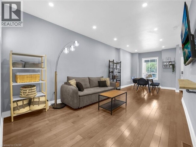 Photo du bâtiment - 114 Burton St