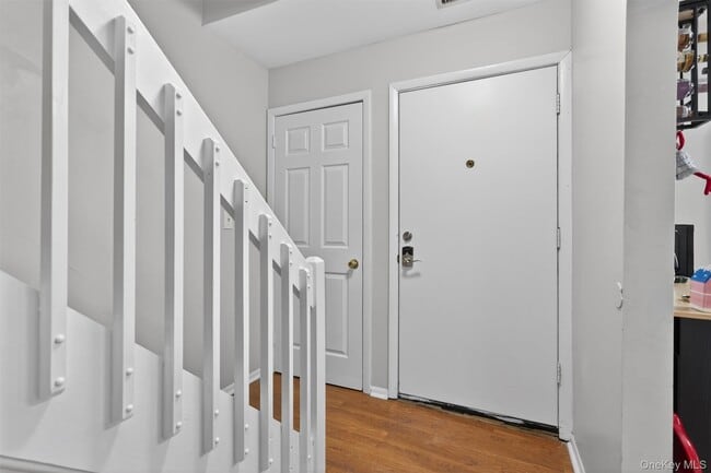 Building Photo - 36 Sycamore Ct