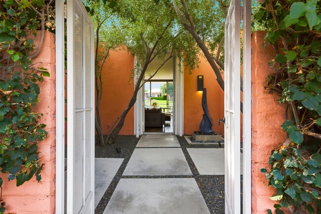 Building Photo - 47125 El Menara Cir