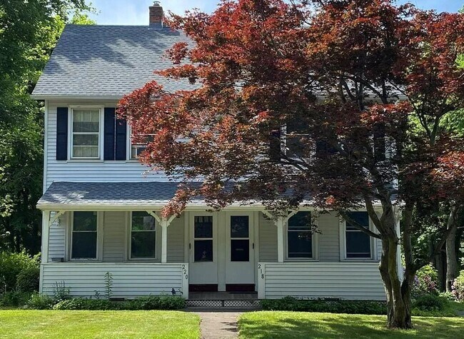 Foto del edificio - 218 Charter Oak St