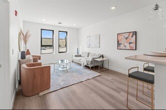 Building Photo - 273-283-283 E Kinney St