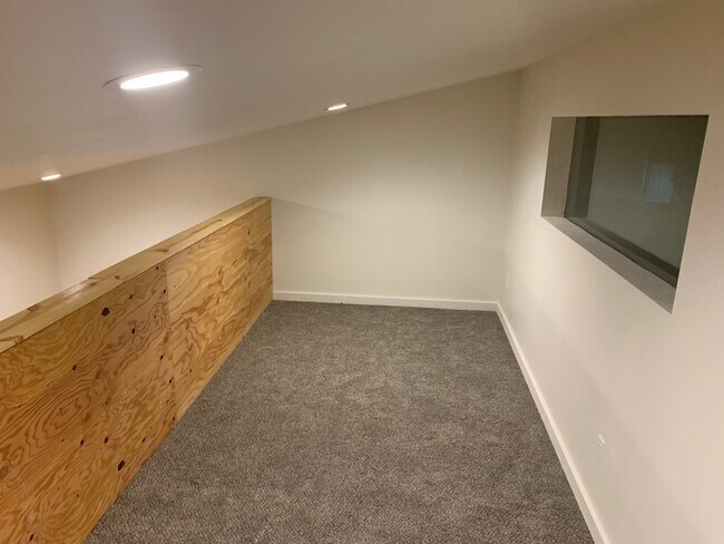 Foto del edificio - 47 Robertson Ln