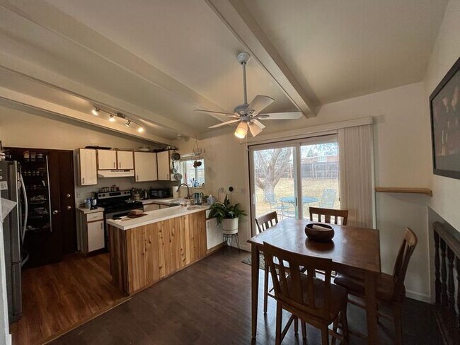 Foto del edificio - Beautiful Home in North Fort Collins
