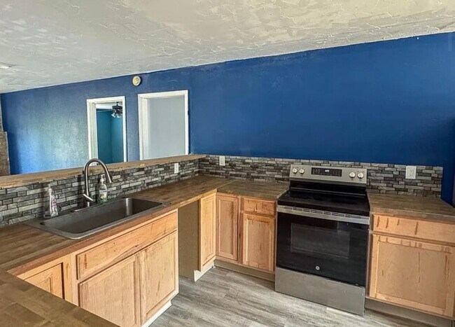 Foto del edificio - 18 Sutterfield Ln