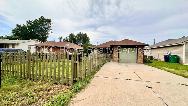 Photo - 1423 Northwest 98th Street Apartment