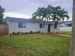 Building Photo - 15320 SW 305th St