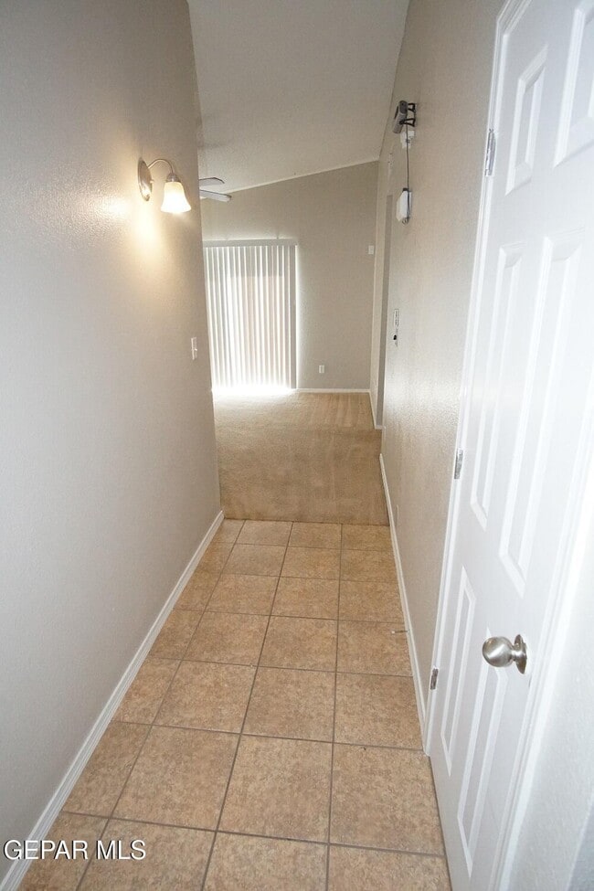 Foto del edificio - 807 Jaime St