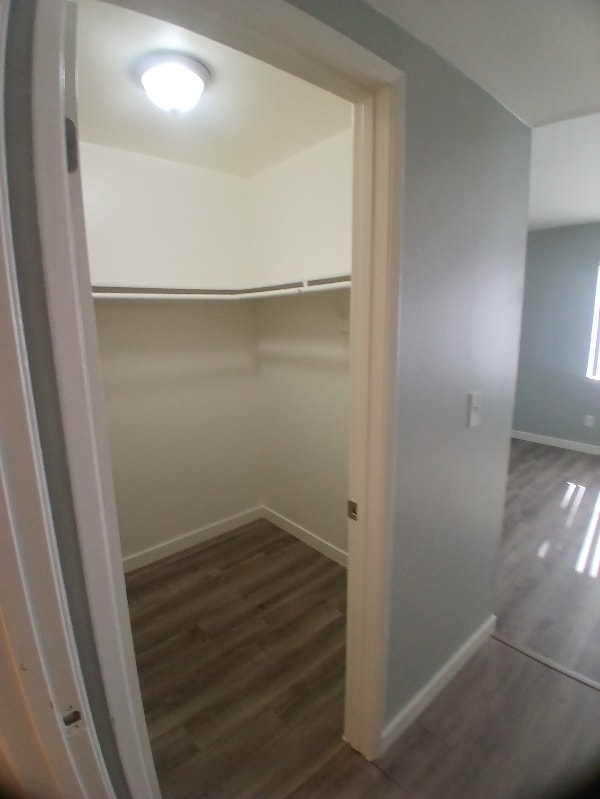 Foto del edificio - 27311 Camp Plenty Rd