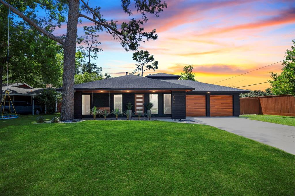 Foto principal - 8537 Panatella Dr