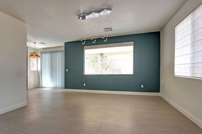 Foto del edificio - 133 Macoby Run - Beautiful 4 bedroom Rhode...