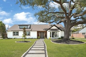 Building Photo - 2415 Moss Hill Dr