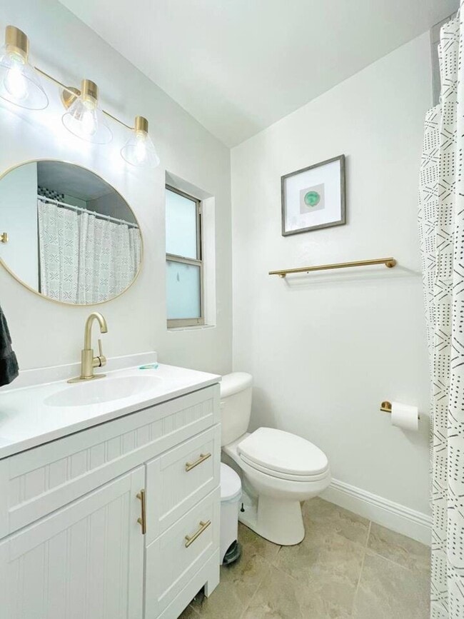 Photo - 318 E Jersey St House