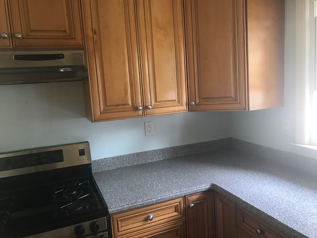 Kitchen - 106 Fairview Ave