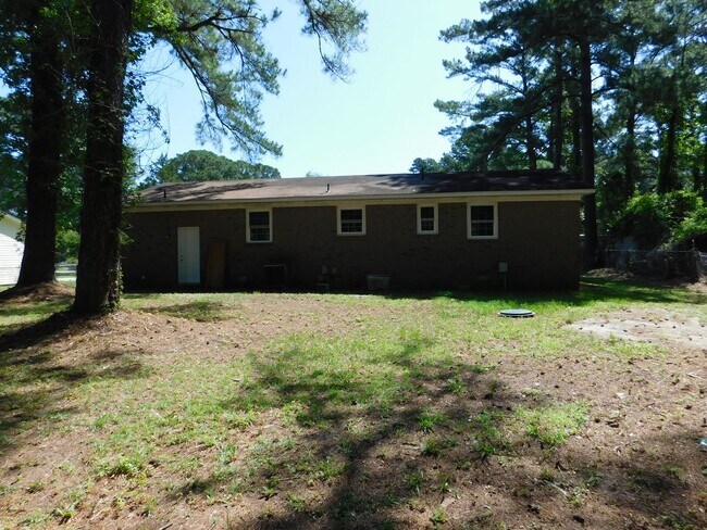 Foto del edificio - 4004 Brandywine Dr