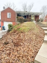 Building Photo - 456 Lee Dr