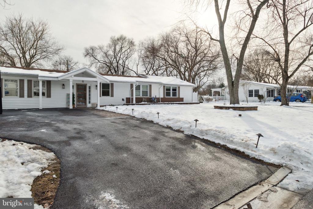Primary Photo - 108 Denson Dr