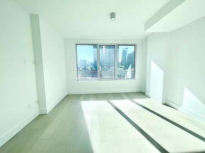 Building Photo - 1 bedroom in New York NY 10002