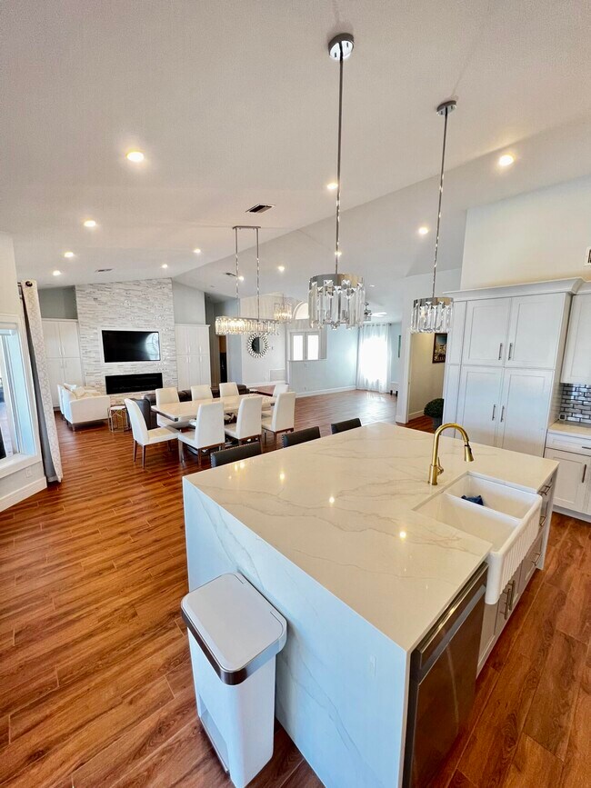 20725 Waters Edge Ct, Boca Raton, FL 33498 House Rental in Boca Raton