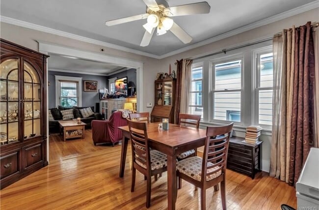 Dining room - 558 Linden Ave