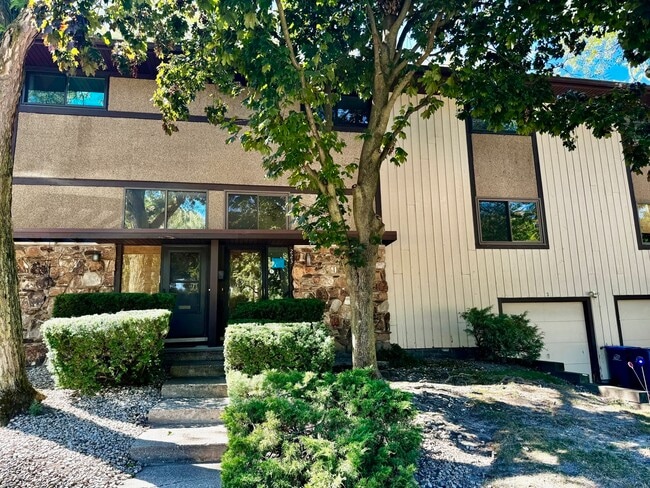 Building Photo - 223 Skokie Blvd