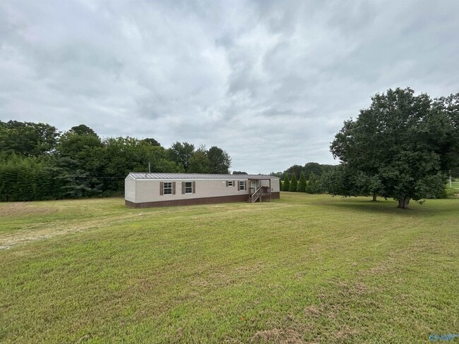 Foto del edificio - 15025 Hobbs Rd