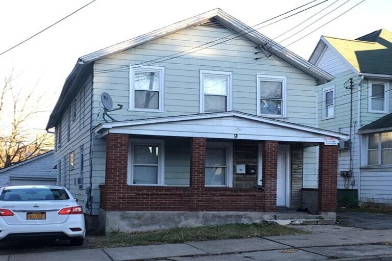 Primary Photo - 9 Telegraph St