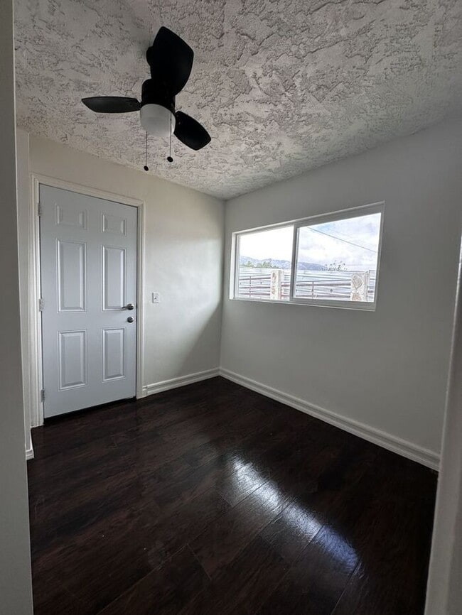 Building Photo - Situated in the Cozy Community of Acton