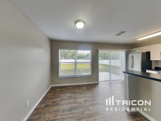 Foto del edificio - 10812 Shasta Ct