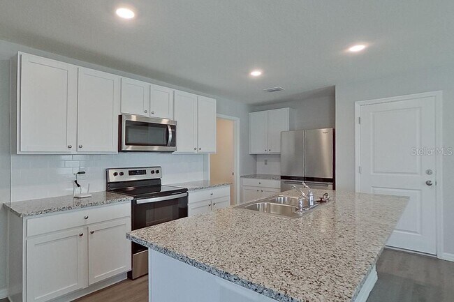 Foto del edificio - 8740 SW 43rd Ter