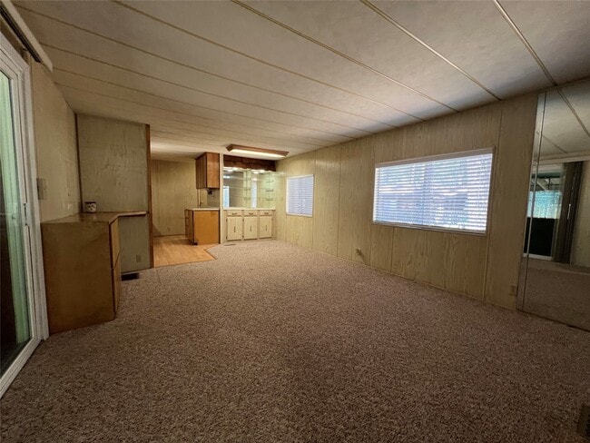 Building Photo - 39 Whippoorwill Ln