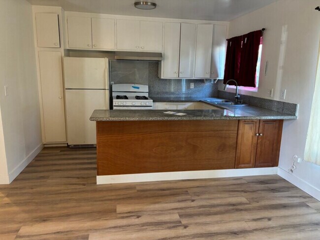 Foto del edificio - 1629 Talmadge St