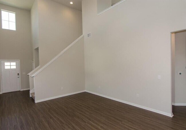 Building Photo - 308 Otto Ave