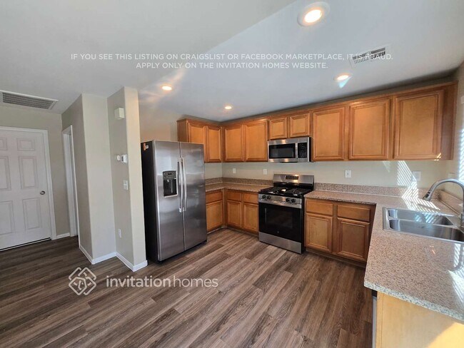 Foto del edificio - 6456 Chatterer St