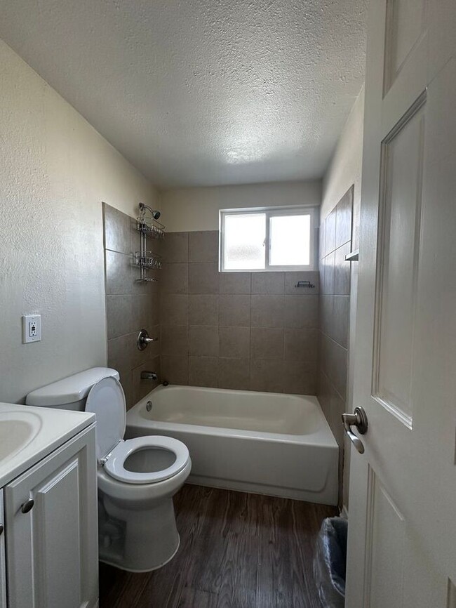 Building Photo - Situated In a Quiet Community Of Canyon Co...