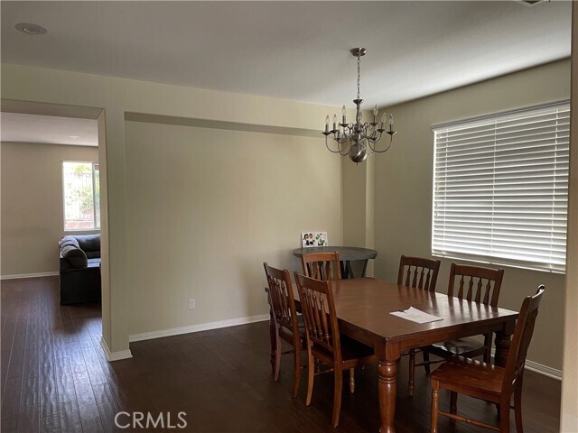 Building Photo - 629 E Gardenia Dr