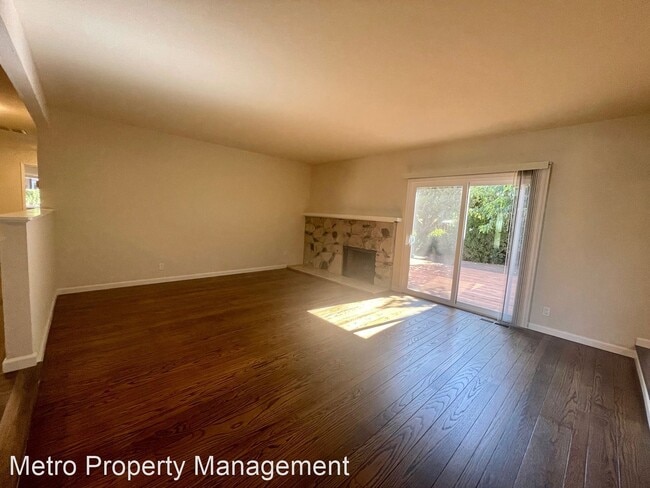 Building Photo - 4 br, 2 bath House - 6186 Silberman Dr