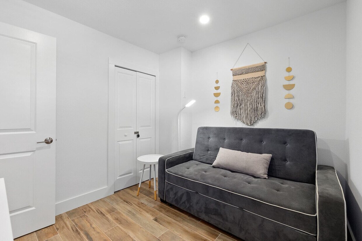 Foto principal - 106 11th St