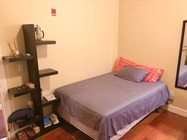 Cama grande - 106 Fern St