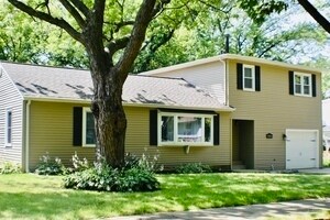 Primary Photo - Four Bedroom Plus Single Family Home!