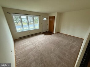 Building Photo - 114 W Vine St