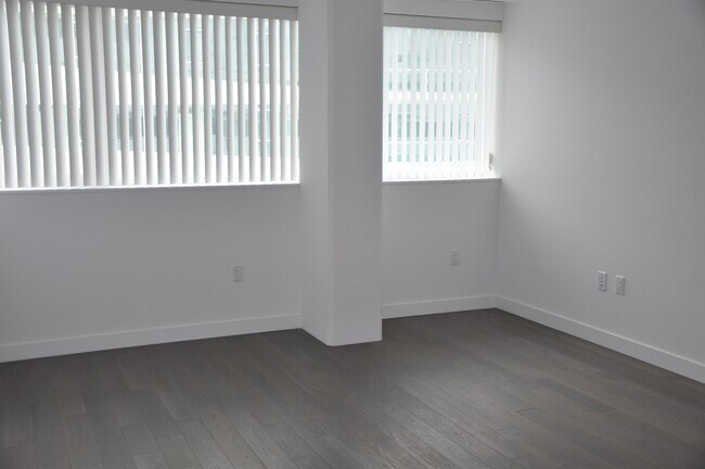 Building Photo - 800 Ave at Port Imperial Blvd