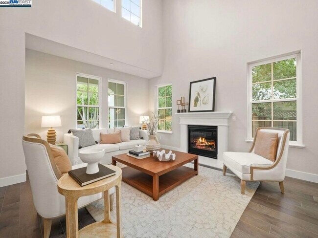 Foto del edificio - 1588 Alamo Way