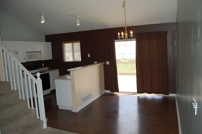 Building Photo - 14509 S 27th St