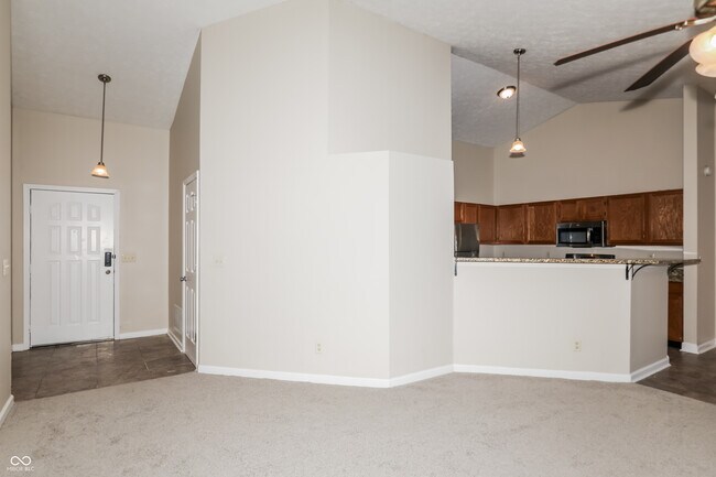 Building Photo - 2011 Lohr Dr