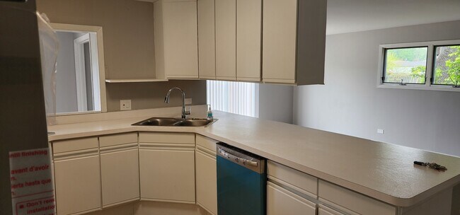 Foto del edificio - 10 Sunset Dr