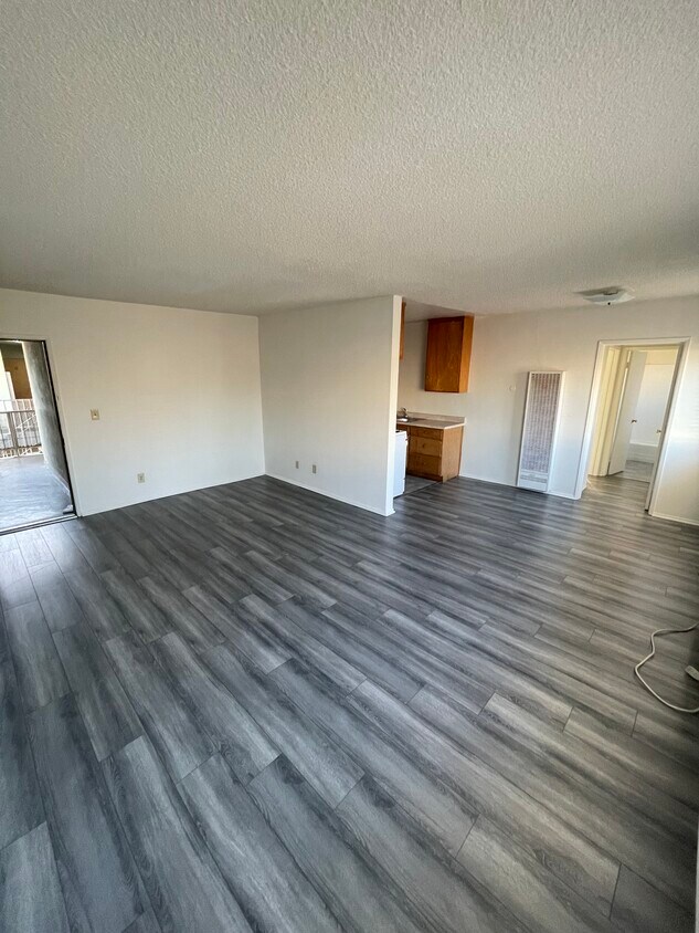 Foto principal - 120 S Boyle Ave