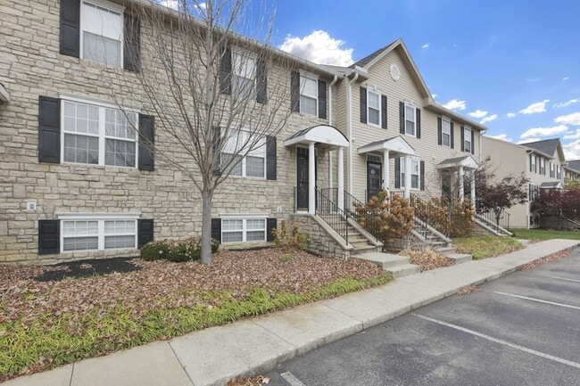 Foto del edificio - 243 Oxford Oak Dr