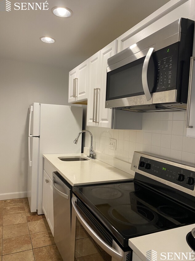Foto principal - 2362 Massachusetts Ave