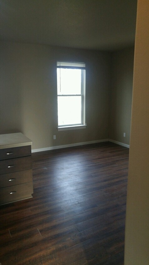 Building Photo - Oregon City Apartment